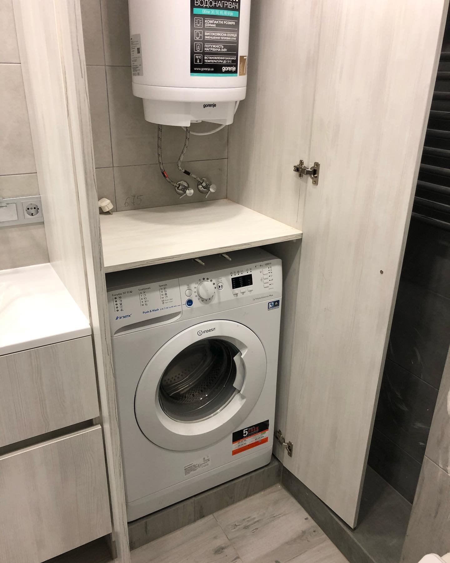 Modern kitchen cabinetry